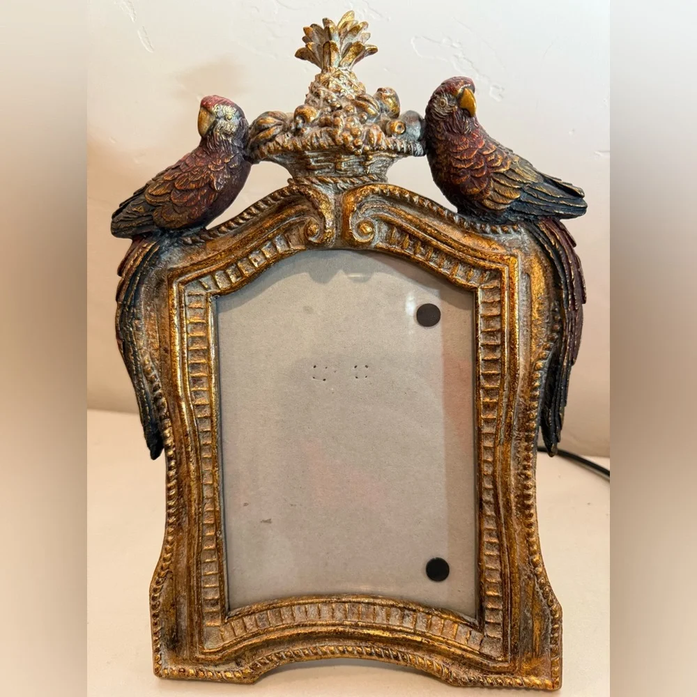 VINTAGE TROPIC OF PARADISE PARROT PHOTO FRAME W/ FRUIT BASKET 4” X 6” Hand Paint